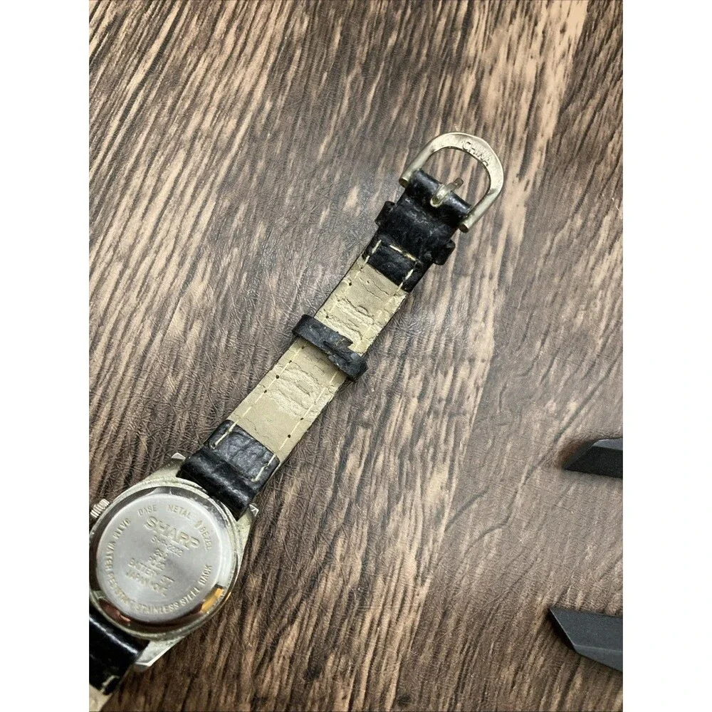Vintage Sharp Womens Watch 24 mm Black Leather Quartz Easy Read With Date